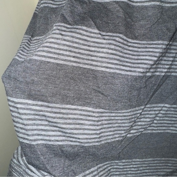 Men’s Hurley Brand Grey Striped Long Sleeve Casual Soft Simple Shirt Size: L - Picture 13 of 16